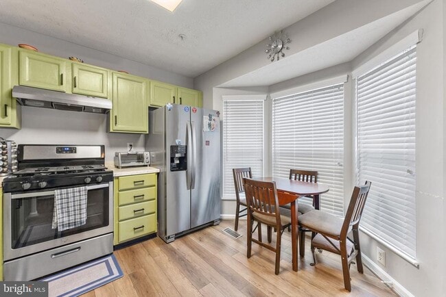 Building Photo - 7840 Foxfarm Ln