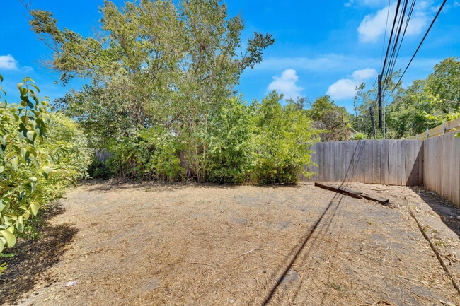 Building Photo - 1207 Gingerlily Cove