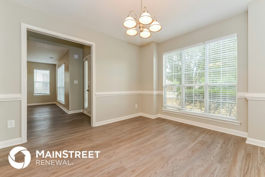 Building Photo - 704 Fieldstream Way