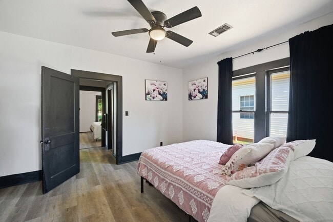 Building Photo - Three Bedroom Rental