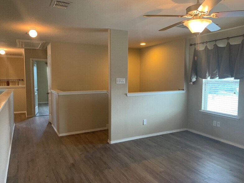 Building Photo - 9044 Sundance Trail