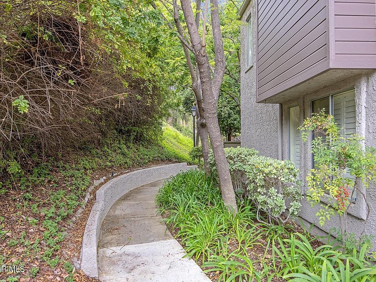 Building Photo - 77 Via Colinas