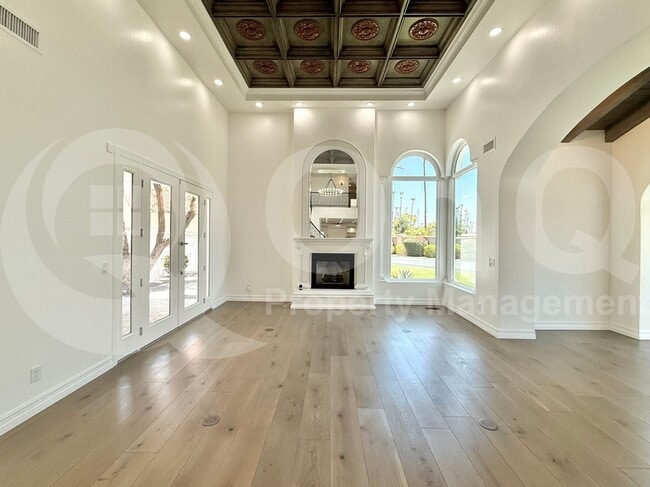 Building Photo - 1523 E Treasure Cove Dr