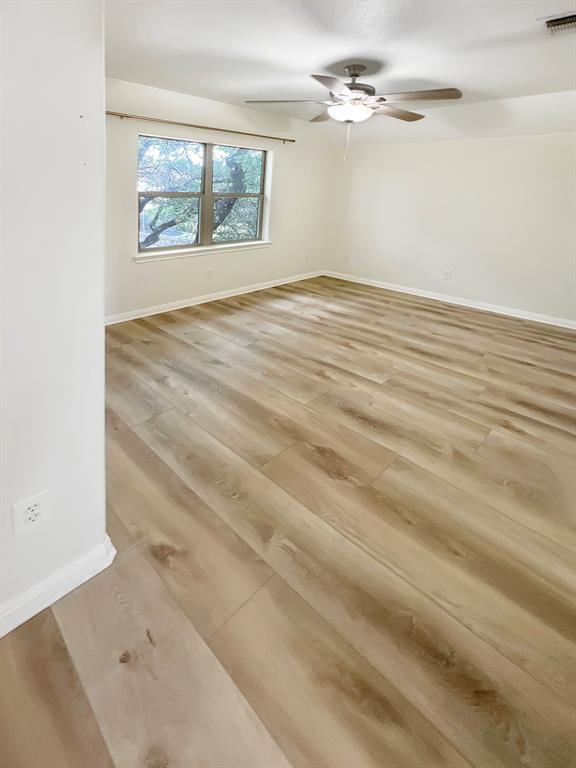 Building Photo - 17800 Village Dr