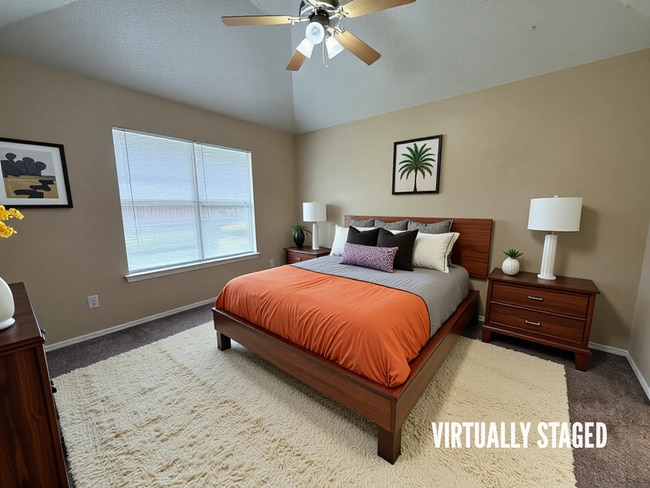 Building Photo - 2409 Pixton Dr