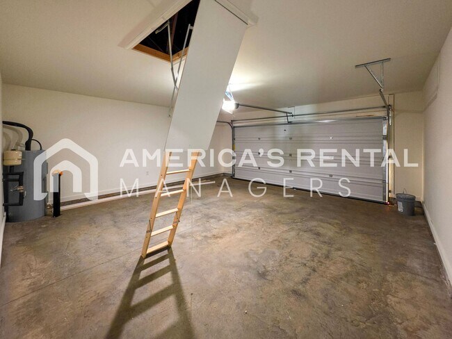 Building Photo - Available NOW!!