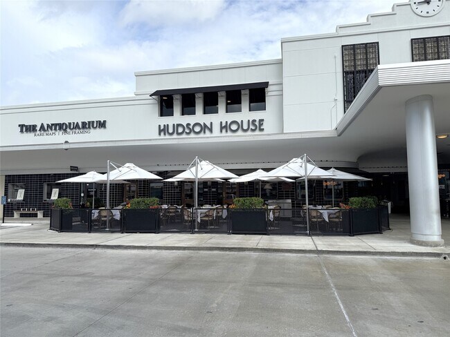 Building Photo - 1963 Peden St