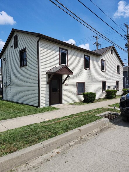 Building Photo - 705 Church St