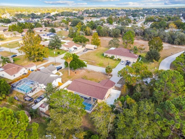 Building Photo - ***PRIVATE HEATED POOL*** Beautiful, Fully-Furnished 3-Bedroom Home Available April 1, 2026!   **...