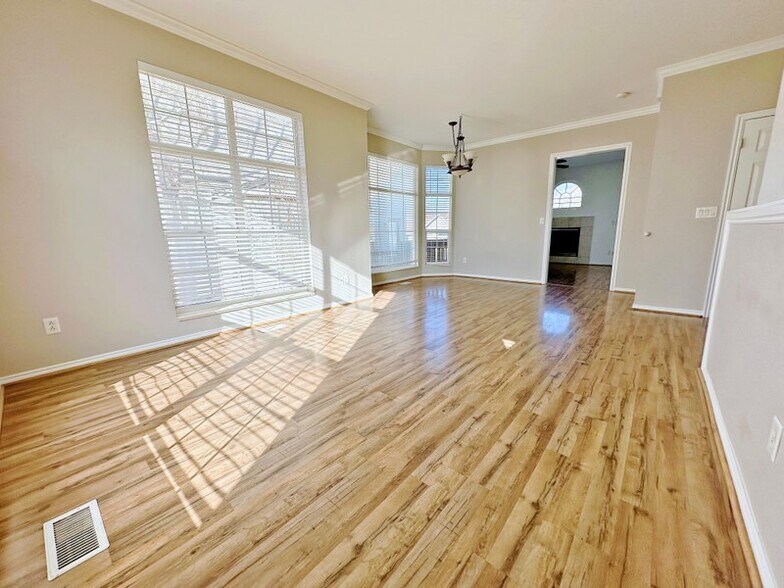 Building Photo - 14131 S Senior Band Rd
