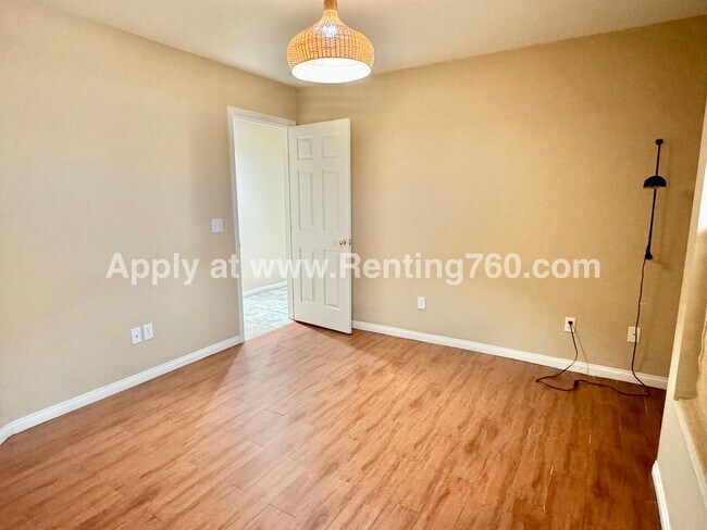 Building Photo - Spacious 4 Bedroom Home in Copper hills Ne...