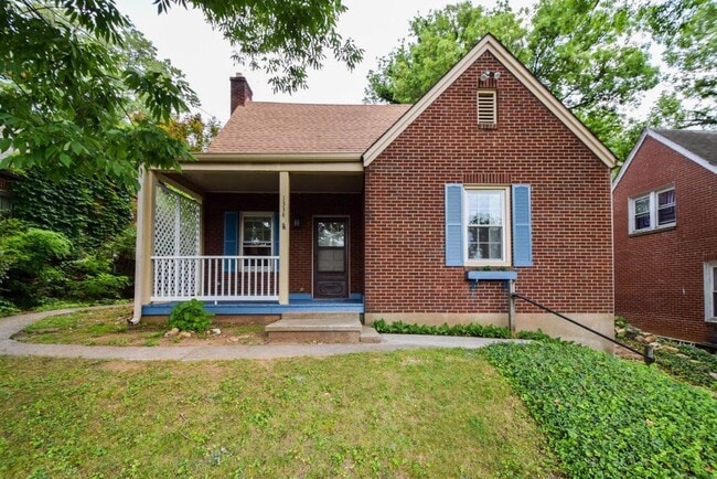 Building Photo - 1334 Woodbine St SE