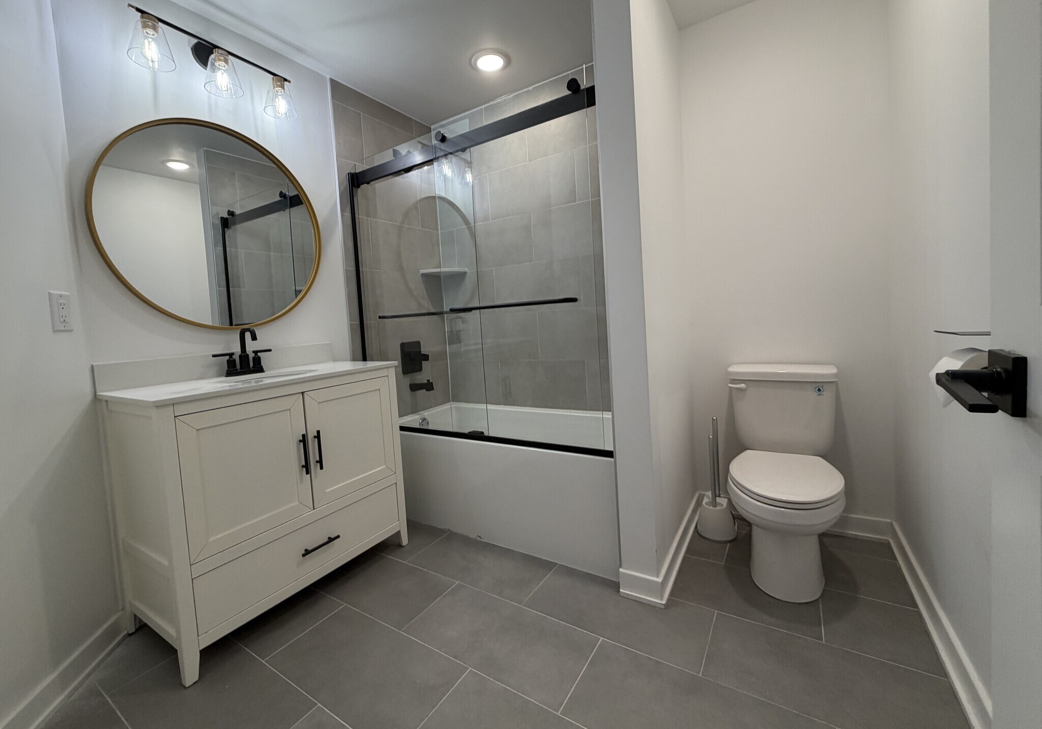 Building Photo - 1330 S Carlisle St