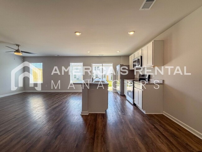 Building Photo - Coming Soon! Available to View Soon!!!