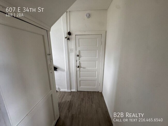 Building Photo - 607 E 34th St