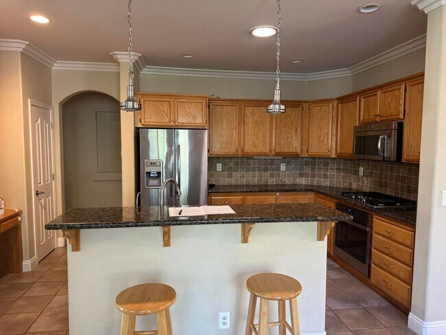Building Photo - Home for Rent in Carmichael, CA