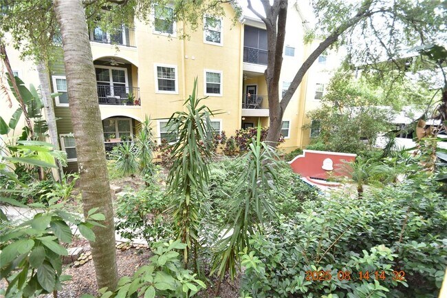 Building Photo - 1810 E Palm Ave