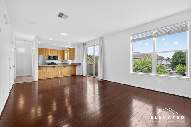 Building Photo - 1040 Campoy St