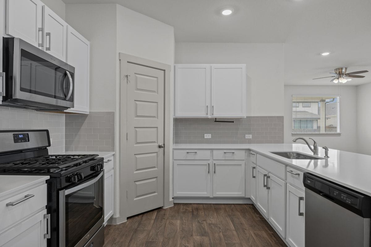 Building Photo - 231 Lavaca River Ln