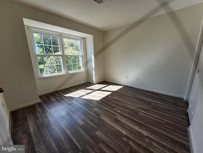 Building Photo - 203 Fernwood Pl