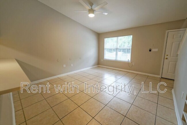 Building Photo - 241 Dixie Dr
