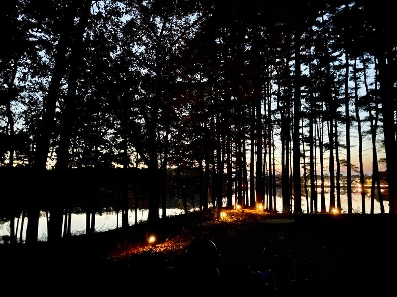 Building Photo - 122 W Central St