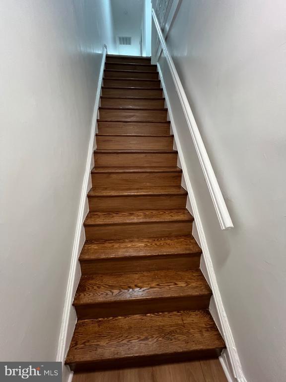 Building Photo - 121 S 55th St