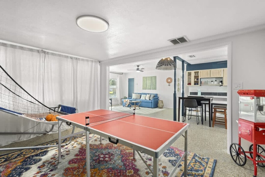 Building Photo - 311 16th Ave