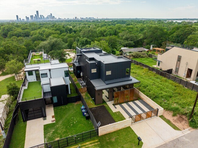 Building Photo - 412 Kemp St