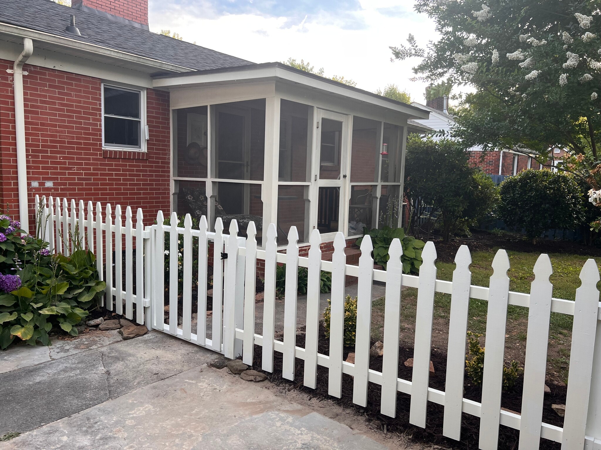 Fenced back yard - 212 Evans St