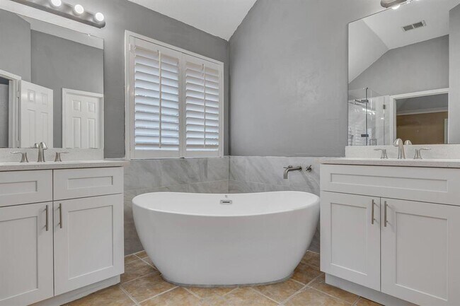 Building Photo - 2726 Grimes Ranch Rd