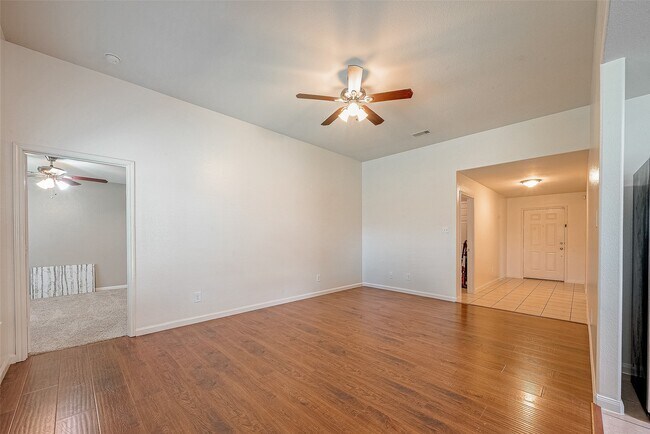 Building Photo - 26915 Teal Bayou Ln