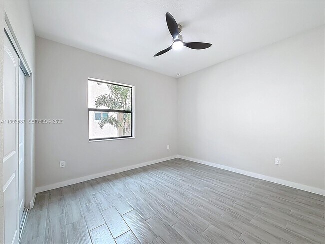 Building Photo - 406 NW 41st St