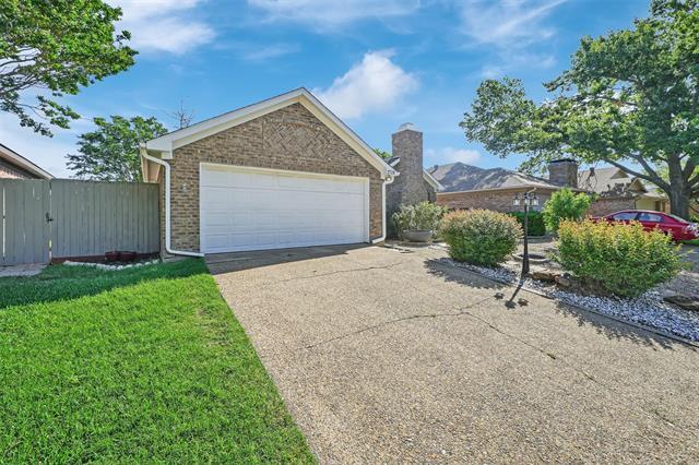 Building Photo - 2718 Laurel Oaks Dr