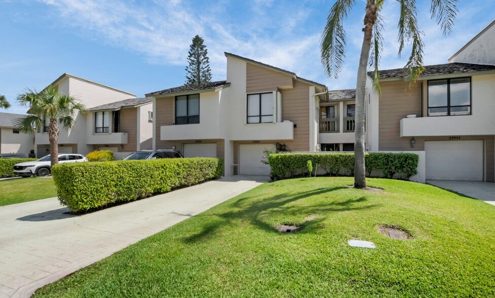Building Photo - 22922 Ironwedge Dr