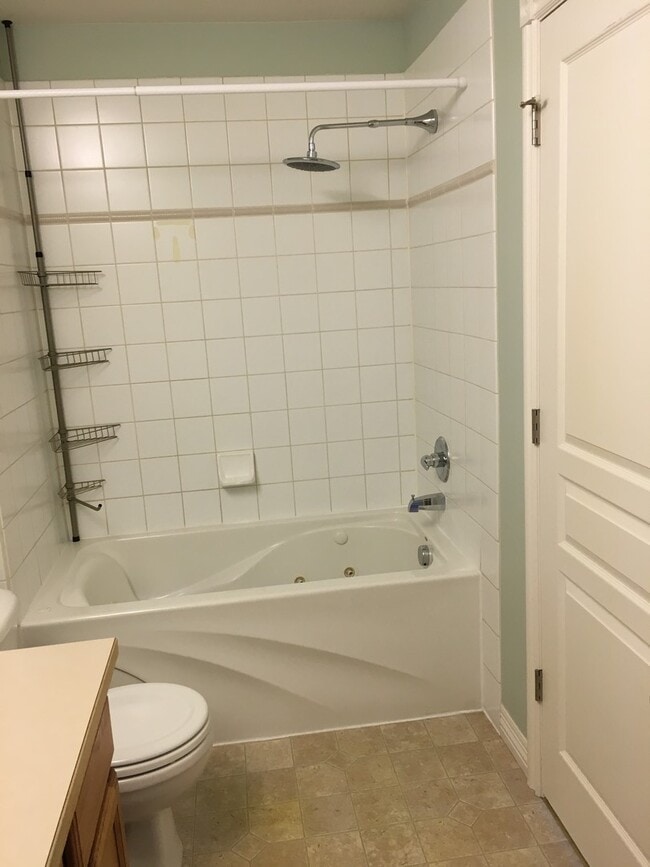 Building Photo - NEW CARPET THROUGHOUT| 2-Bedroom Townhome with Garage