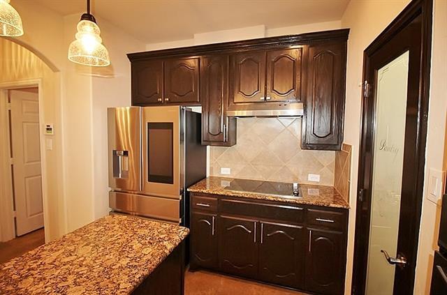 Building Photo - 110 White Oak Ln