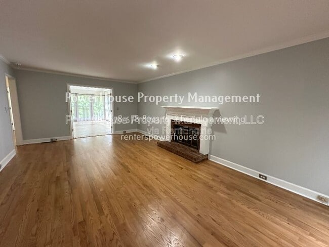 Building Photo - 790 Woodmont Dr