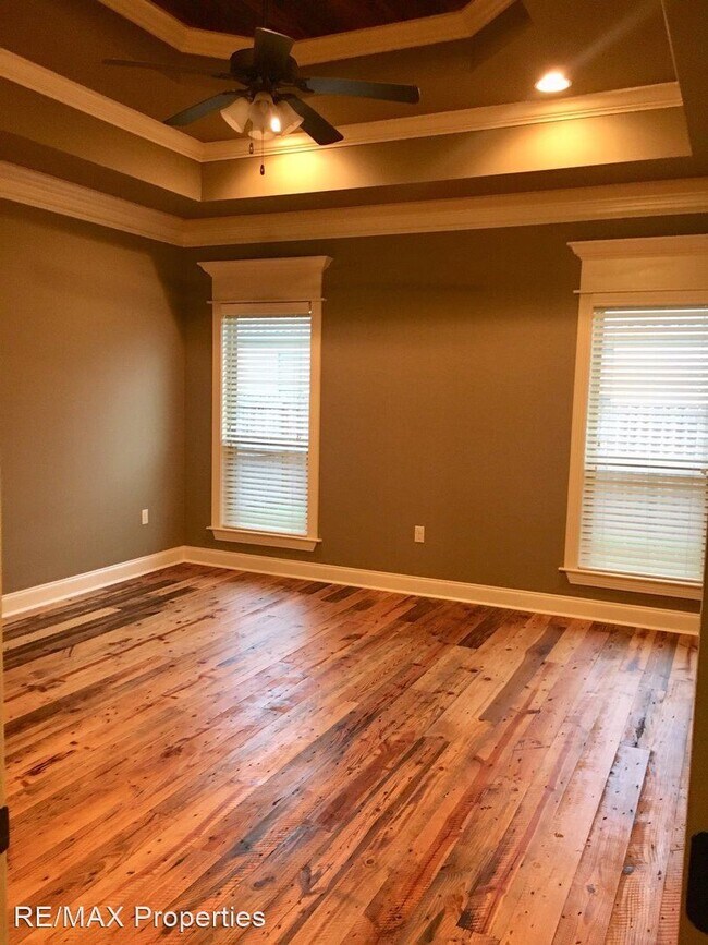 Building Photo - 3 br, 2 bath House - 12084 Rotterdam lot# 91