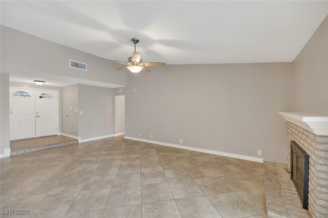 Building Photo - 2340 Richard Dr