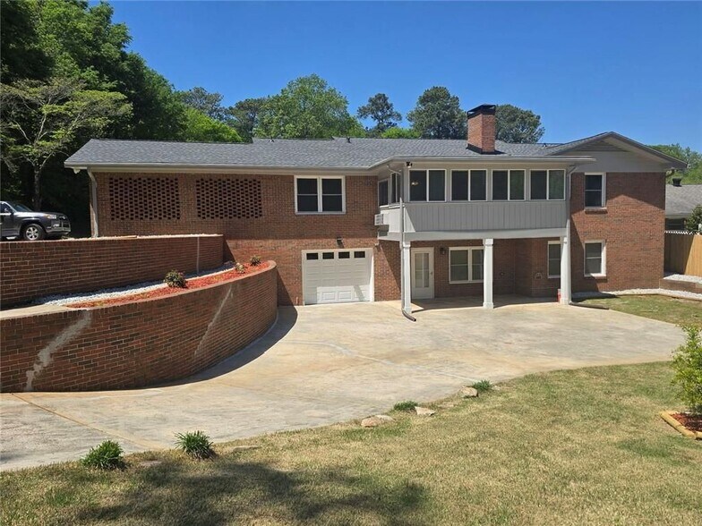 Building Photo - 3420 Northside Dr