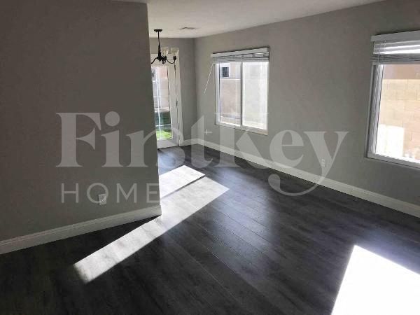 Building Photo - 5620 Royal Castle Ln