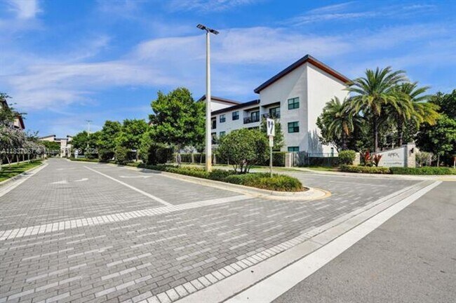 Building Photo - 7855 NW 104th Ave