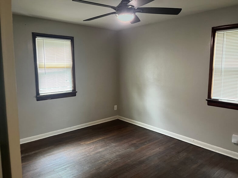 Room A - 7558 Woodland Ave