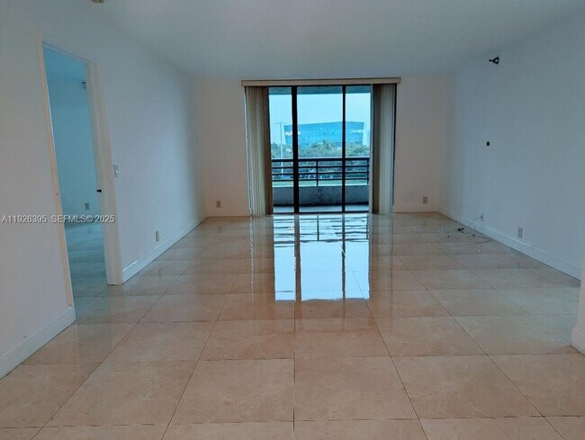 Building Photo - 3300 NE 191st St