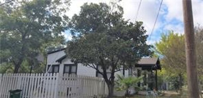 Building Photo - 103 E 34th St