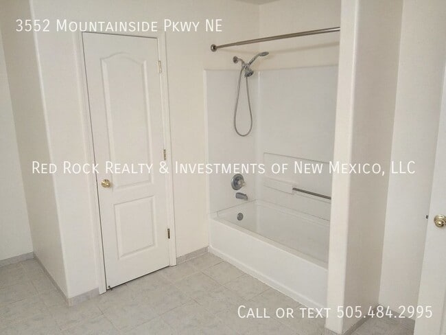 Building Photo - 3552 Mountainside Pkwy NE