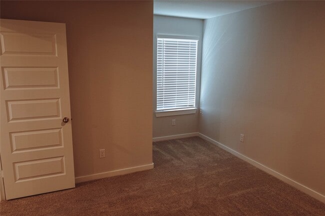 Building Photo - 8526 Blueberry Ash St