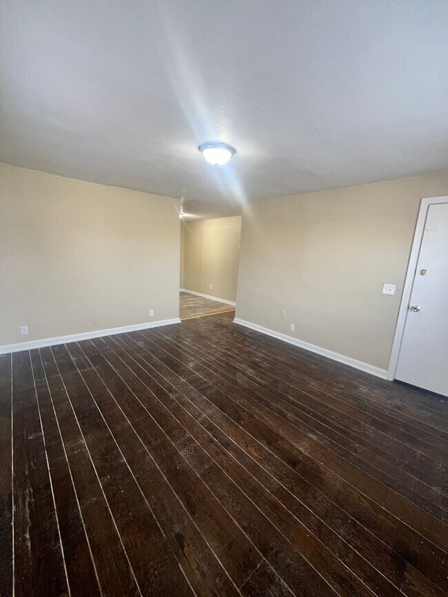 Building Photo - 1033 Tennessee Ave