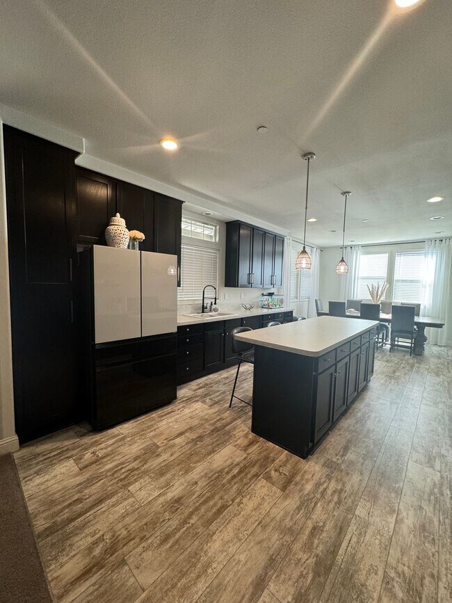 Building Photo - Ranch Style Home Here In the Heart of Perris